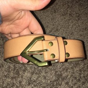 Tan belt